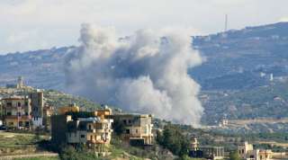جيش الاحتلال يستهدف مجمعا عسكريا لحزب الله جنوب لبنان