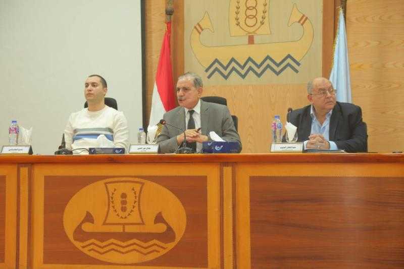 محافظ كفرالشيخ يناقش الاستعدادات النهائية لتطبيق قانون التصالح في مخالفات البناء الجديد