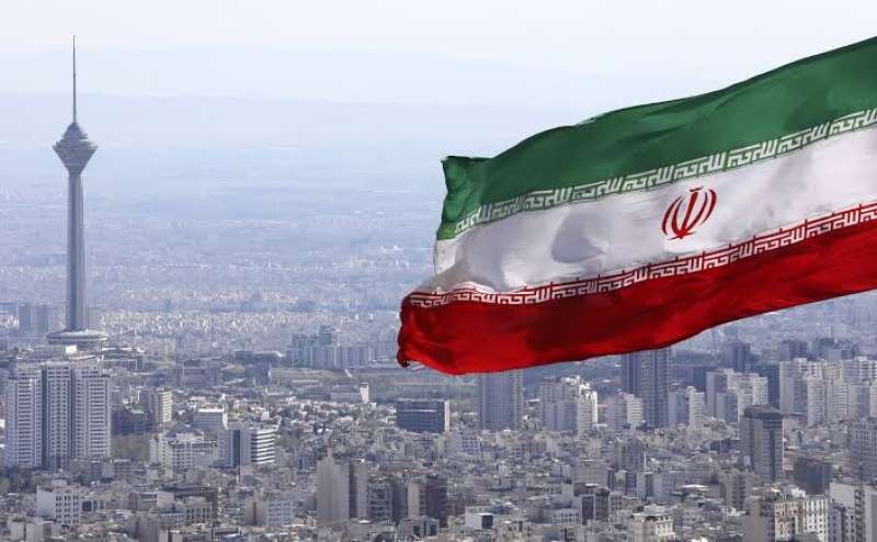 إيران 