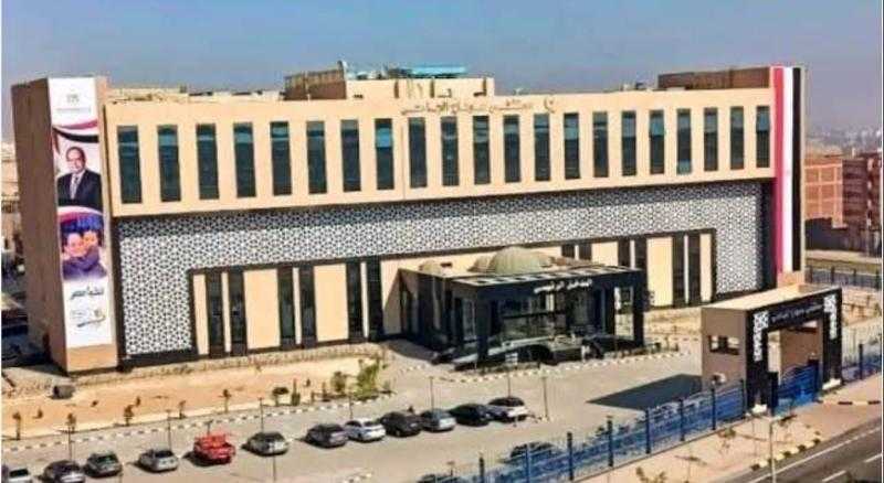 مستشفى سوهاج الجامعى الجديد يستقبل ١٢ مصاب اثر حادث مروري مروع بالطريق الصحراوي الغربي