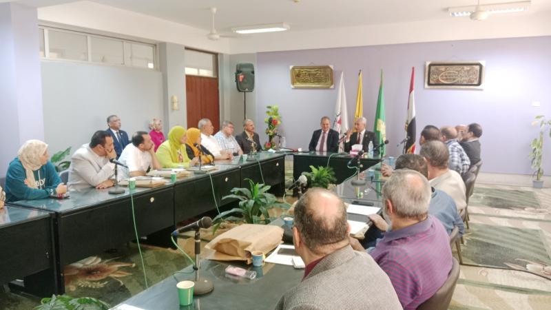 رئيس جامعة المنيا 