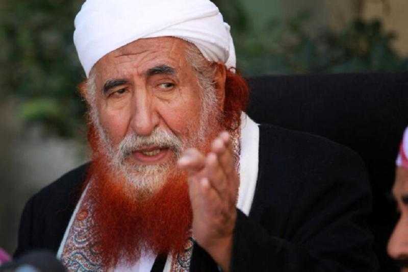 الأب الروحي لـ ”بن لادن” واشتهر بـ ”خرافاته الطبية”.. من هو زعيم إخوان اليمن عبد المجيد الزنداني؟