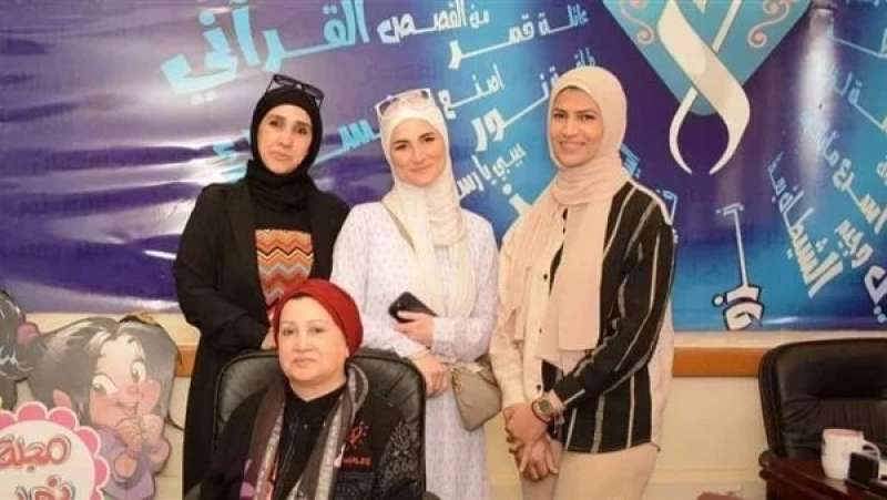 البلوجر في صورتها مع مديرة مجلة نور للطفل