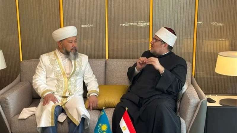 وزير الأوقاف يستقبل مفتي كازاخستان
