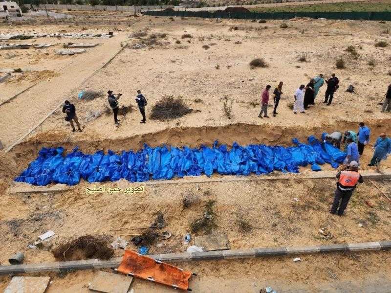 الأزهر يدين «المقابر الجماعية» في غزة.. ويؤكد: دليلٌ على فظاعة جرائم الإحتلال