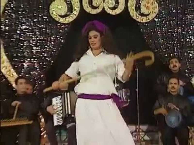 عباية فيفي عبده في مسرحية حزمني يا 