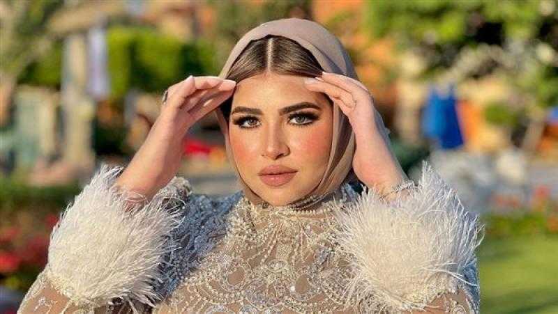 التحقيق مع البلوجر نادين طارق بتهمة بث فيديوهات مخلة عبر ”تيك توك”