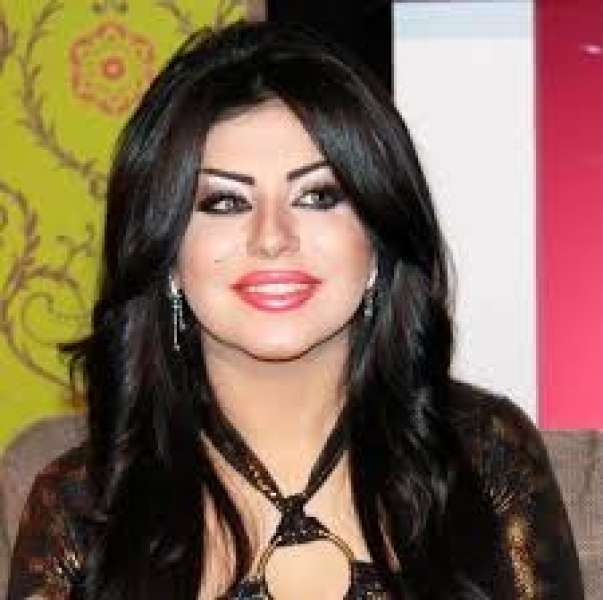 حليمة بولند 