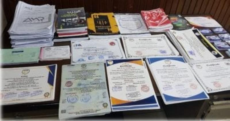 حبس المتهم بتزوير المحررات الرسمية في الجيزة