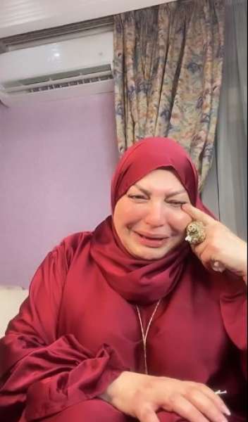 انهيار ميار الببلاوي في بث مباشر 