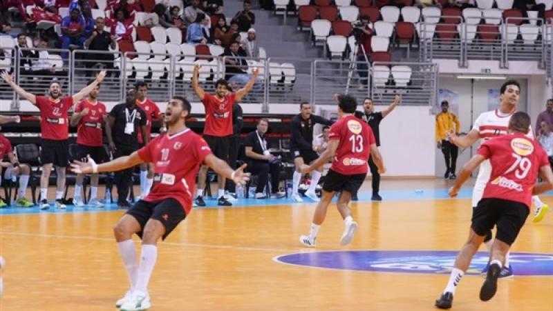«رجال يد الأهلي» يفوز على أمل سكيكدة 37-28 ويحصد برونزية كأس الكؤوس