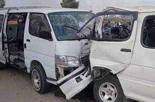 إصابة 18 شخصاً فى حادث تصادم على طريق أسيوط الصحراوي الغربي
