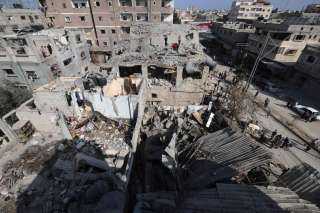 استشهاد 4 فلسطينيين جراء تجدد القصف الإسرائيلي على رفح جنوبي قطاع غزة