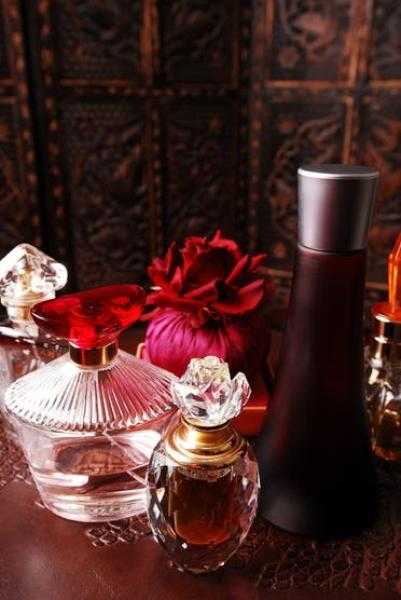 لرائحة تدوم طويلًا.. أكثر المناطق التى تساعد على ثبات العطر