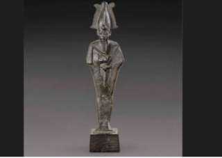 قرار عاجل بشأن المتهمين باختلاس تمثال أثري من المتحف المصرى الكبير