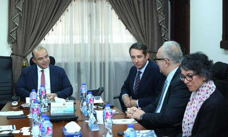 الرقابة المالية تستعرض تجربة تنظيم إطلاق صناديق للاستثمار في الذهب مع المجلس العالمي