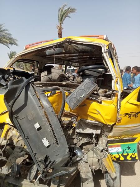 حادث تصادم سيارتين 