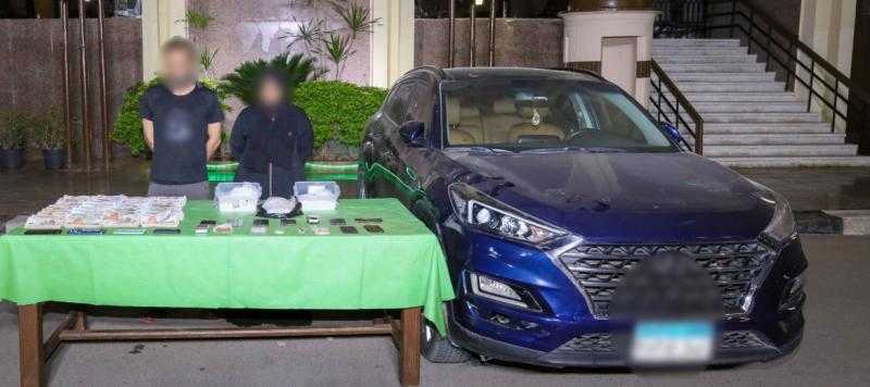 ضبط عاطل وسيده بحوزتهما مخدرات بـ 2.6 مليون جنيه فى الهرم