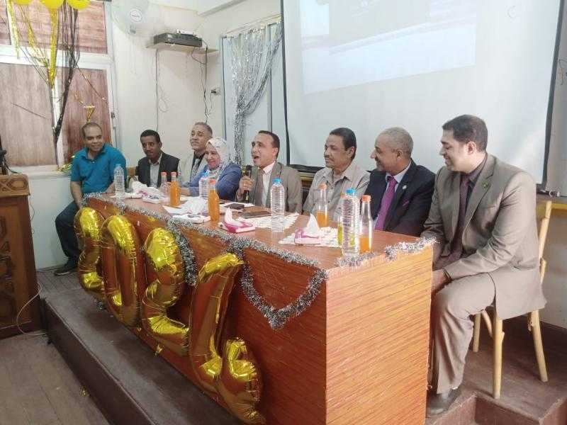 شاهد.. حفل تكريم في مركز التأهيل التربوي بأسوان وسط سعادة الحضور