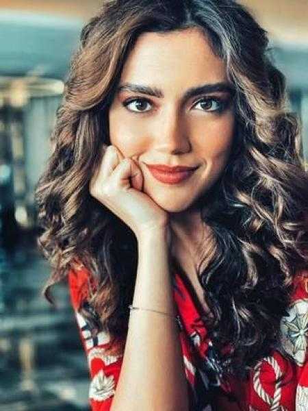 ”هتشوفوا وش جديد”.. ستيفاني عطالله تكشف عن دورها في مسلسل ”امرأة”