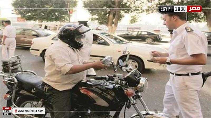 ضبط 516 مخالفة لقائدي الدراجات النارية لعدم ارتداء الخوذة