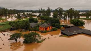 ارتفاع عدد وفيات الفيضانات إلى 29 شخصا بالبرازيل