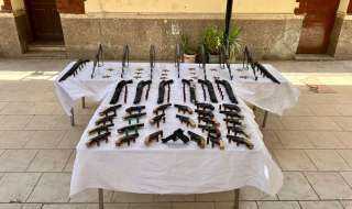 حملة أمنية تضبط 56 سلاحا ناريا و31 قضية مخدرات في أسيوط وأسوان ودمياط