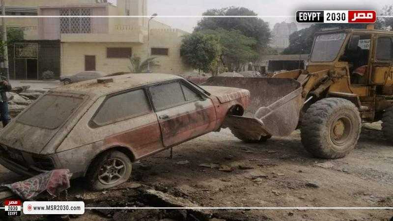 رفع 39 سيارة ودراجة نارية متهالكة من شوارع 14 محافظة