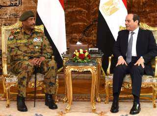 السيسي يعزي رئيس مجلس السيادة السوداني في وفاة نجله