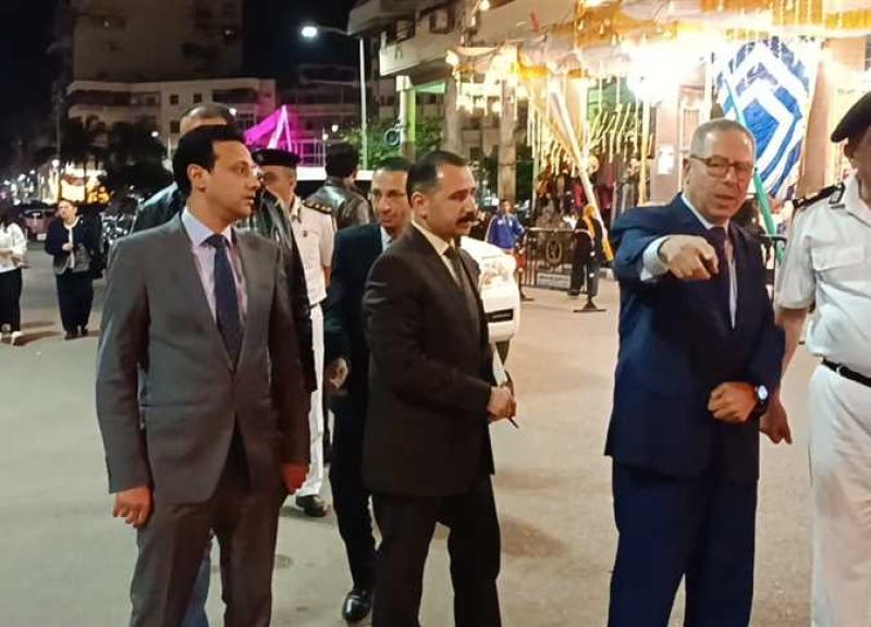 مدير أمن بورسعيد يتفقد خدمات تأمين الكنائس 
