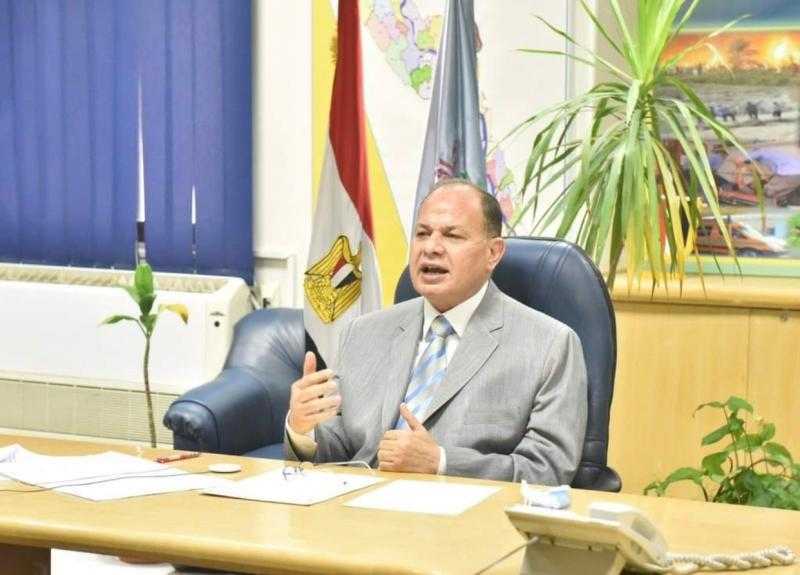 محافظ أسيوط: إنطلاق امتحانات الفصل الدراسي الثاني لصفوف النقل وغرفة عمليات مركزية لمتابعة سير الامتحانات
