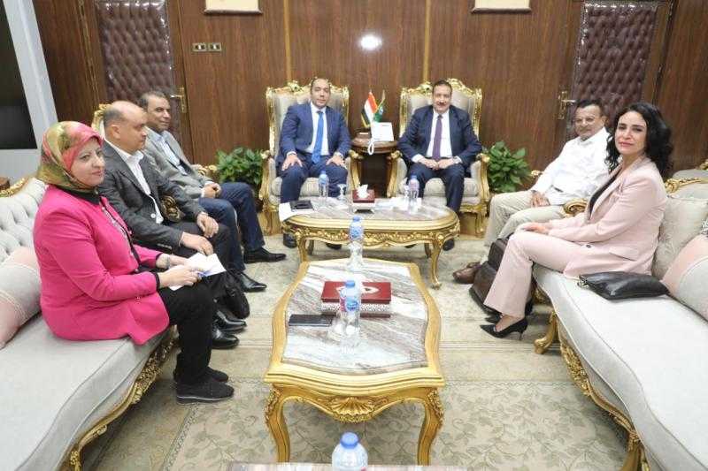 محافظ المنوفية يستقبل وفد سيرلانكى لبحث إقامة مشروعات استثمارية بالمنطقة الصناعية بقويسنا