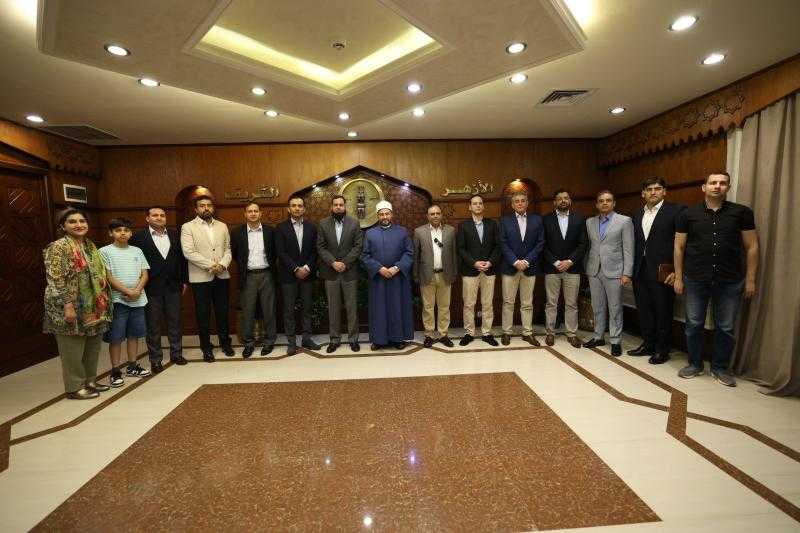 الأمين العام المساعد لمجمع البحوث الإسلامية يستقبل وفد جامعة الدفاع الوطني الباكستانية