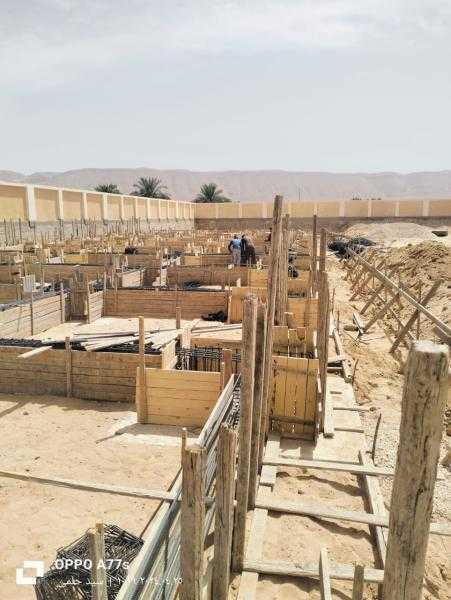 محافظ أسيوط: استمرار أعمال إنشاء سوق حضري بالكوم الأحمر بالبدارى