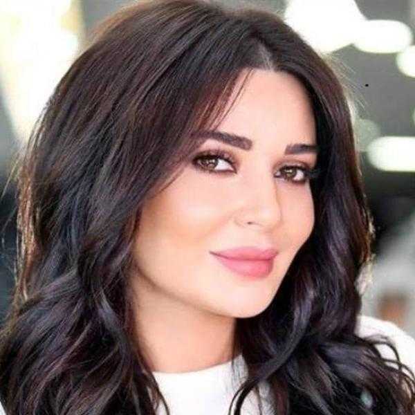 لن تتوقع سعره.. فستان سرين عبدالنور يثير الجدل على السوشيال ميديا