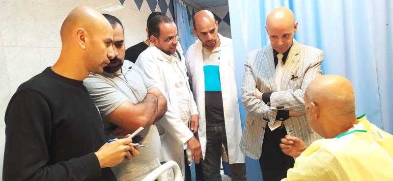 وكيل وزارة الصحة بالشرقية يتفقد الخدمات الطبية بمستشفى أبوحماد المركزي
