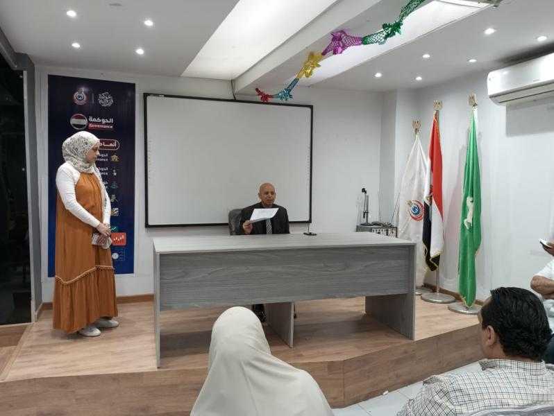 وكيل وزارة الصحة بالشرقية يجتمع بمديري الإدارات الفنية