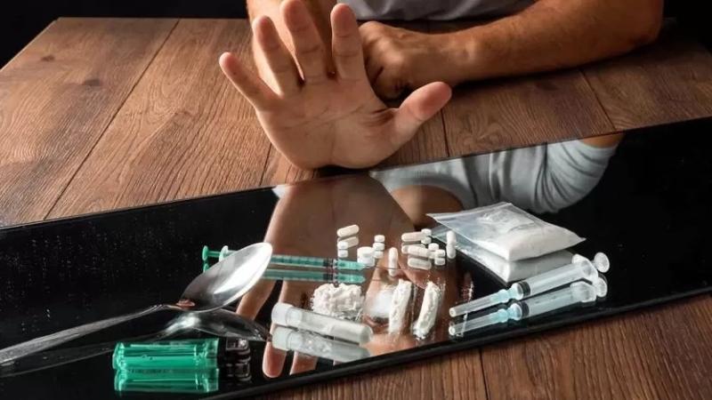 علاج الإدمان.. أسامة قابيل يضع روشتة دينية من 4 خطوات
