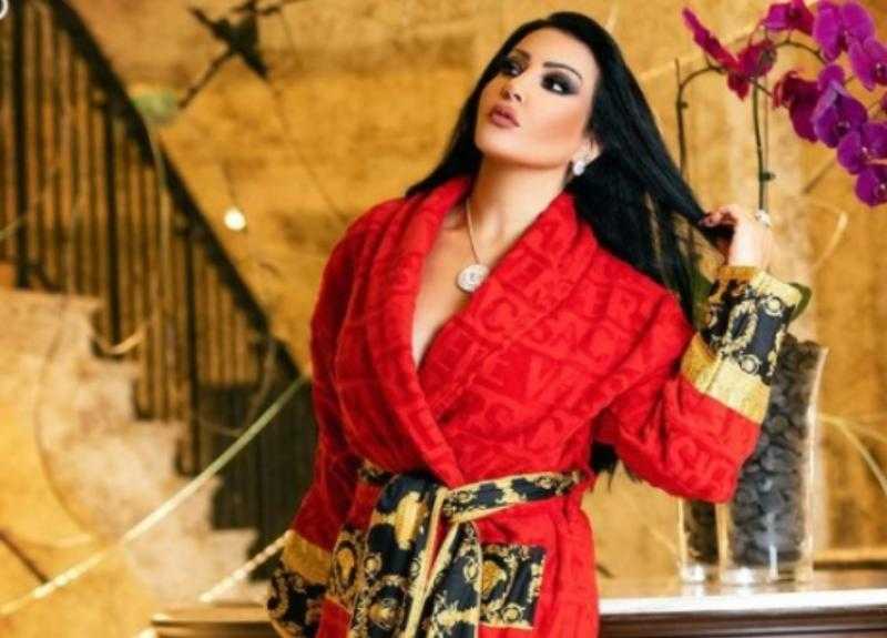 للاتجار بالبشر.. سمية الخشاب تتناول قضية الراحل محمد الأمين في فيلم جديد