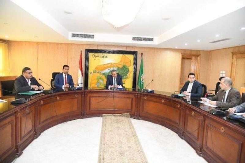 محافظ الفيوم يتابع أعمال توسعات مشروع محطة العزب الجديدة المرحلة الثالثة بطاقة إنتاجية 120 ألف متر مكعب/يوم