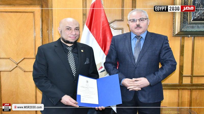 رئيس جامعة قناة السويس