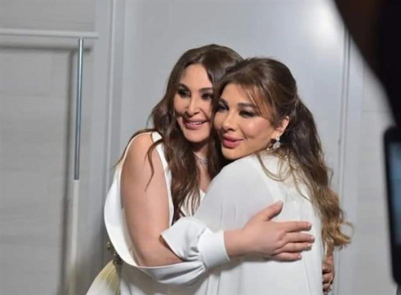 إليسا تهنيء أصالة بعيد ميلادها الـ55