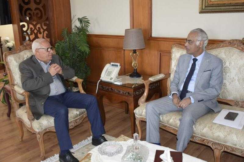 عادل الغضبان يستقبل رئيس جامعة بورسعيد