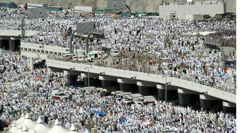البحرين: بعثة المملكة للحج تتفقد تجهيزات مخيمات الحجاج فى منى وعرفات
