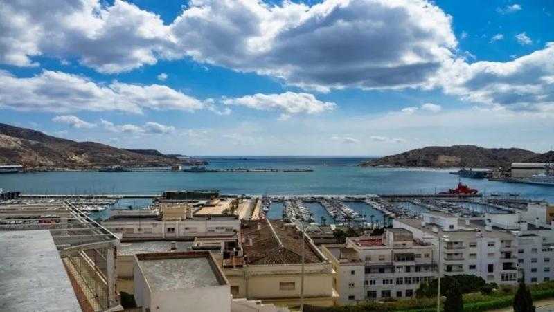 إسبانيا تمنع السفن التي تحمل أسلحة لـ ”إسرائيل” من الرسوّ في موانئها