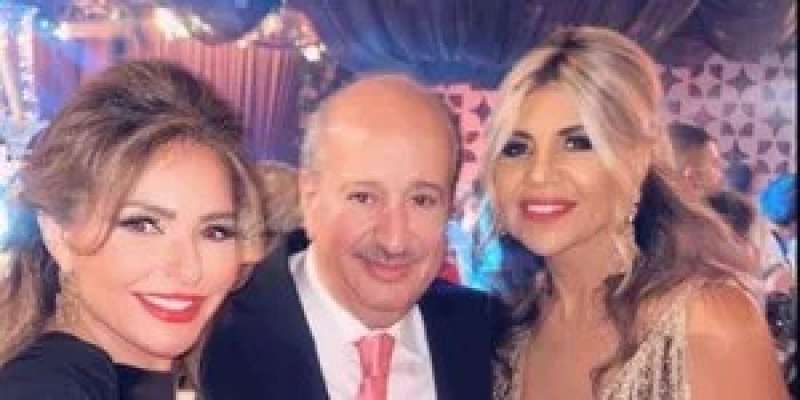 الفنانة صابرين