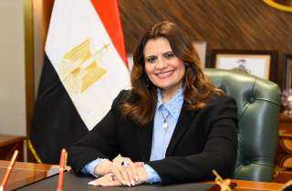 وزيرة الهجرة تشارك في ملتقى تمكين المرأة بالفن الدولي بالمتحف القومي للحضارة المصرية