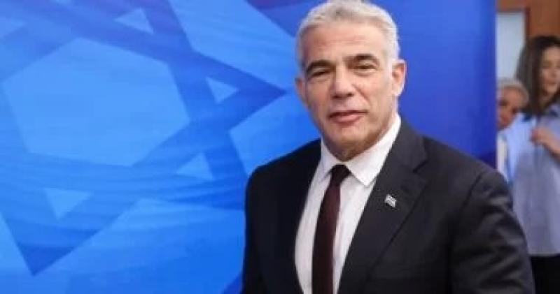 لابيد ينصح نتنياهو: دولة فلسطينية مقابل الإفلات من الأحكام الجنائية