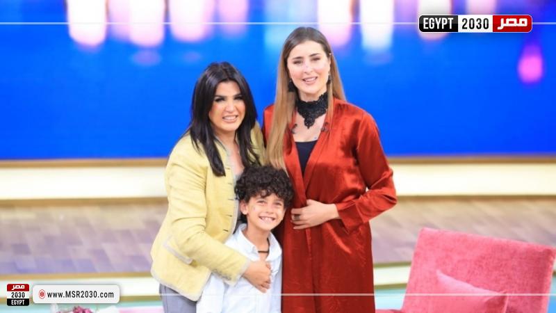 عائشة بن أحمد مع منى الشاذلي