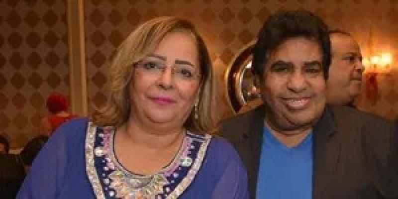 «قالوا له مسافرة».. سر إخفاء خبر وفاة زوجة أحمد عدوية عنه